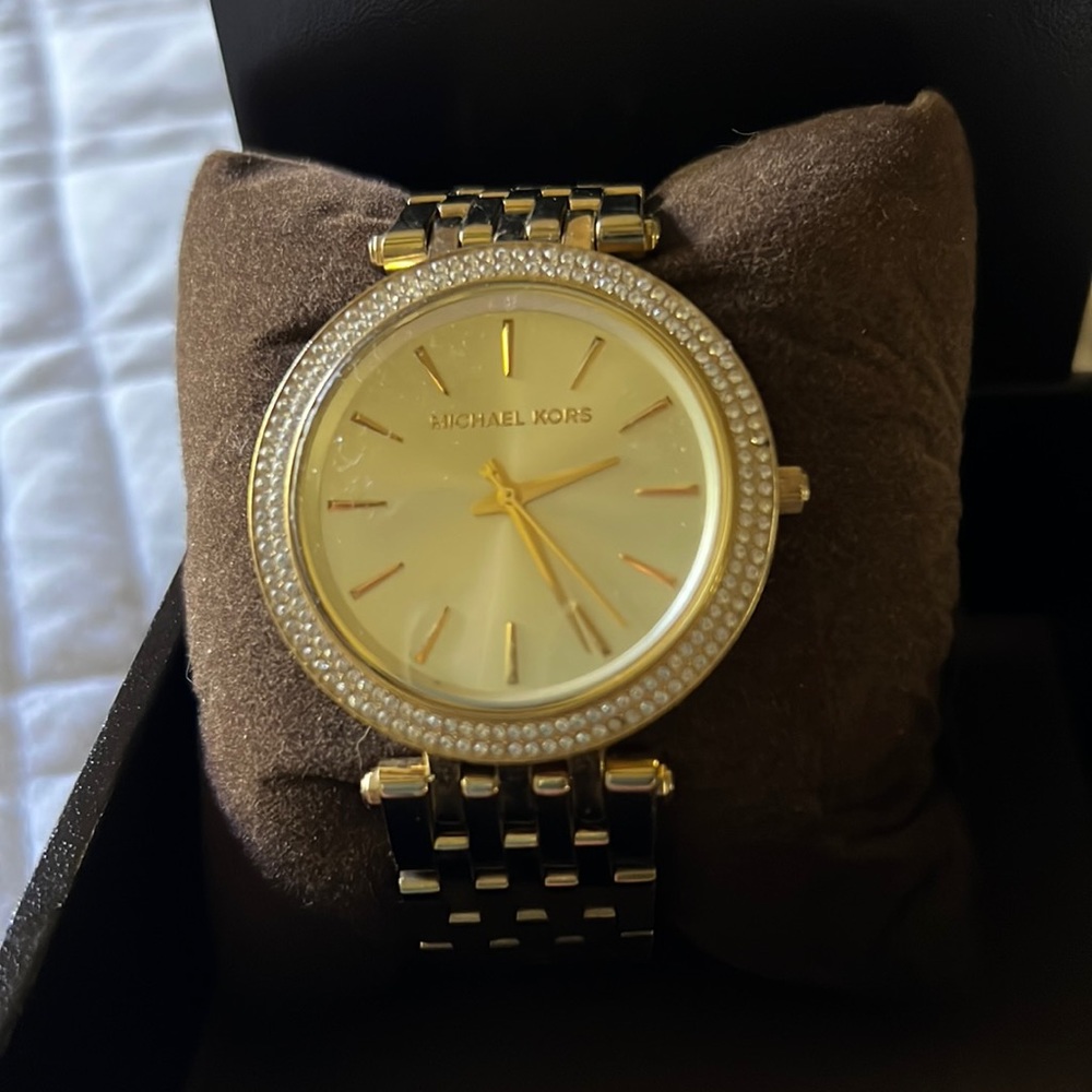 Michael Kors Darci Watch  PRICE IS FIRM. NO OFFERS NO DISCOUNTS